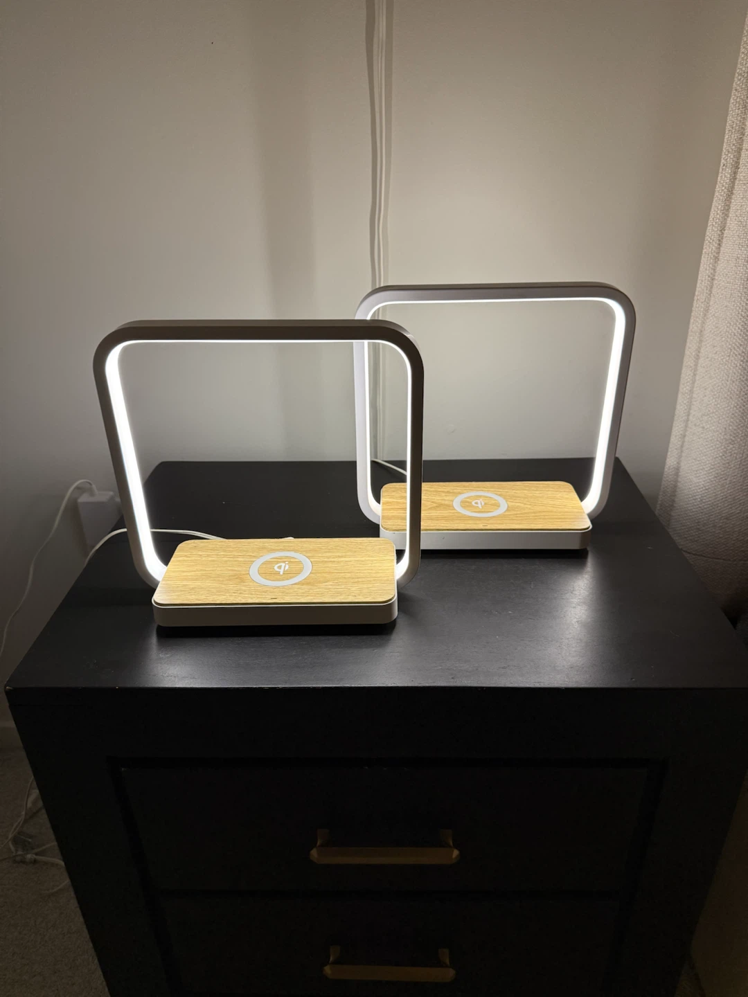 Set of 2 Modern LED Table Lamps with Wireless Charging Base - photo 3