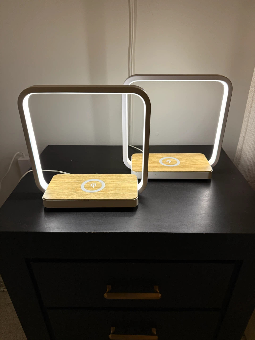 Set of 2 Modern LED Table Lamps with Wireless Charging Base - photo 4