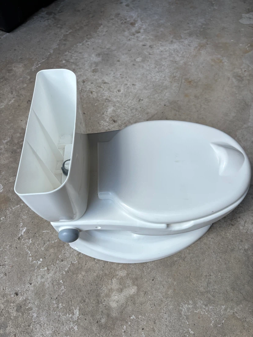 Kids potty