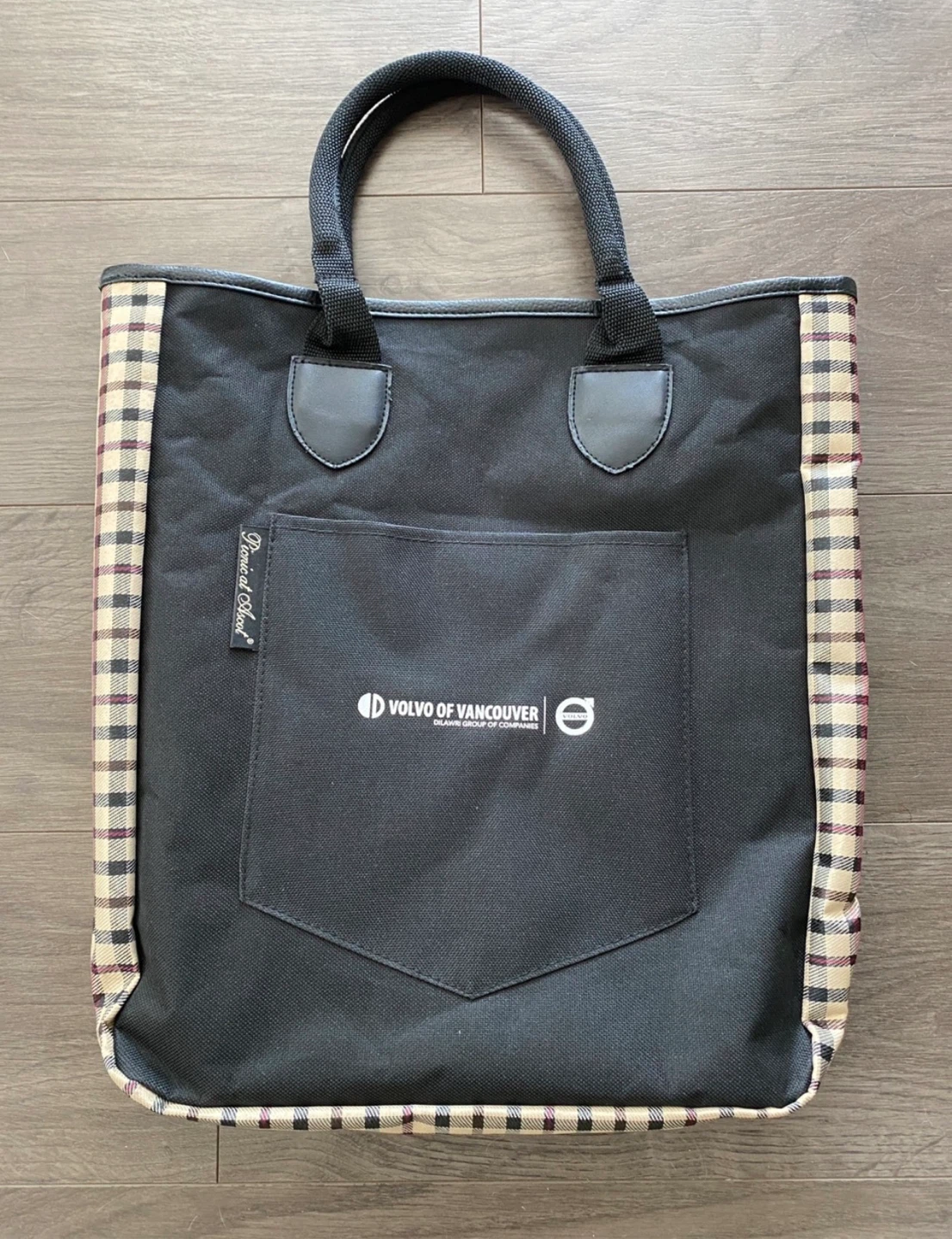 Volvo of Vancouver Tote Bag with Blanket - photo 2