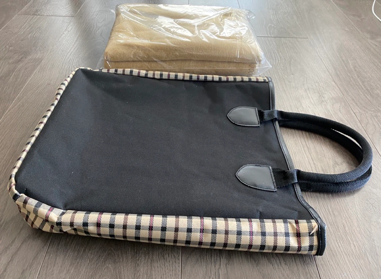 Volvo of Vancouver Tote Bag with Blanket - photo 4