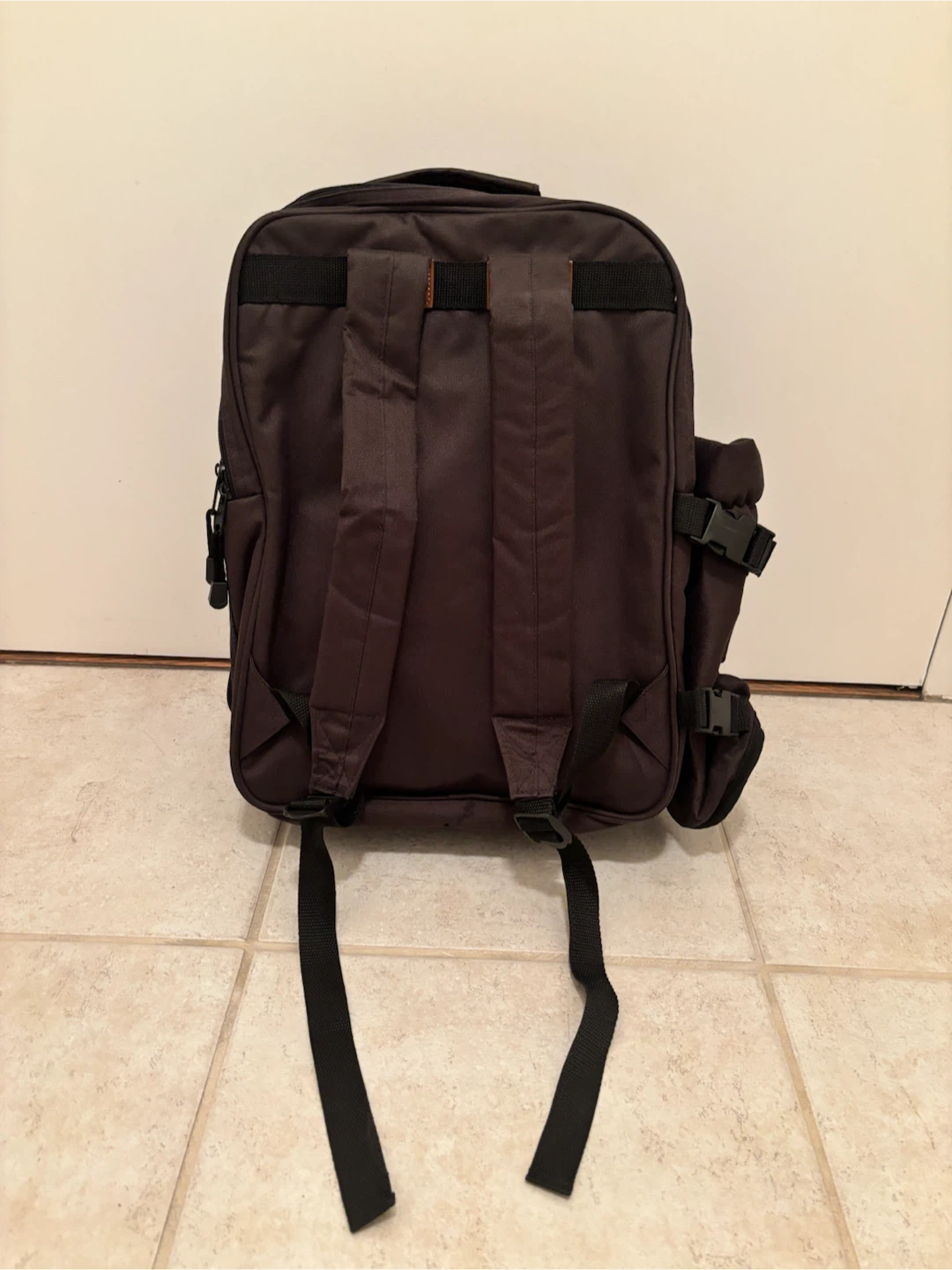 Picnic Backpack with plates, cutlery, and cups (sets of four) - photo 2