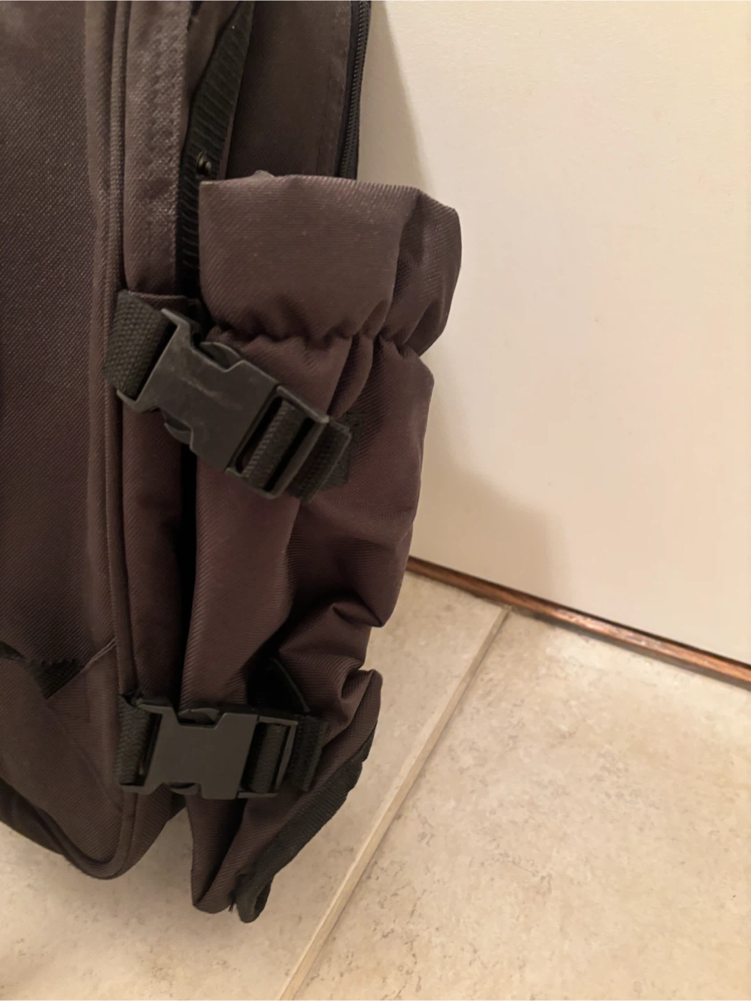 Picnic Backpack with plates, cutlery, and cups (sets of four) - photo 3