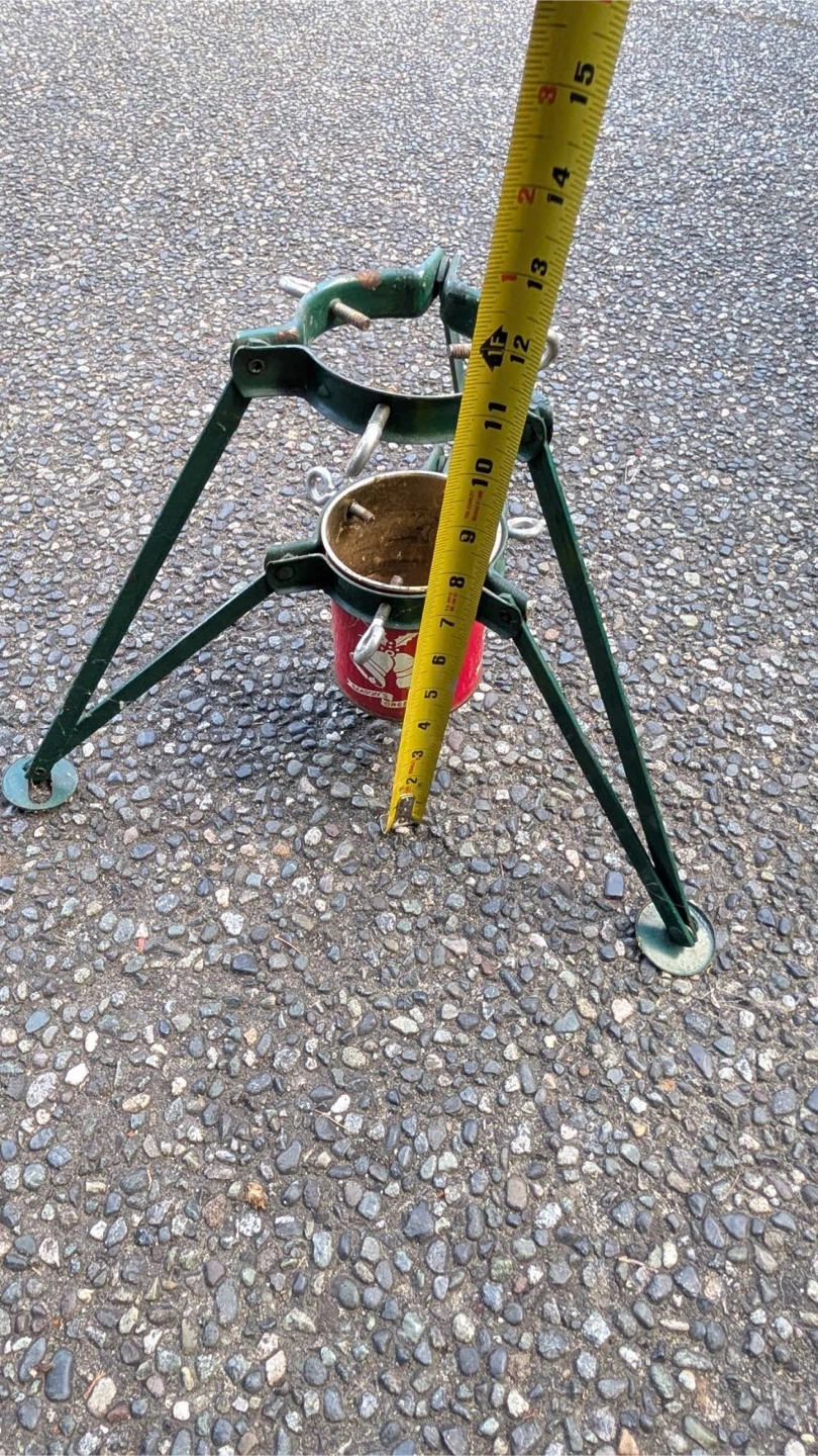 Vintage Christmas Tree Stand - photo 2