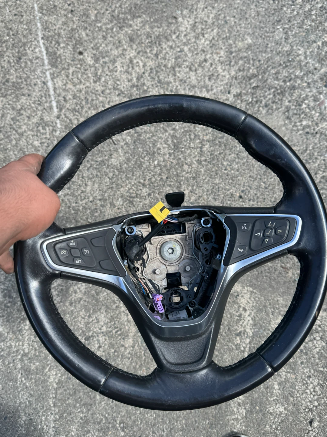 2022 Chevrolet Malibu steering wheel