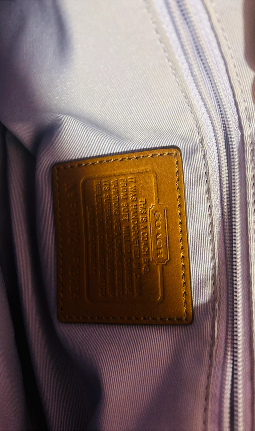 Coach White Leather Shoulder Bag - photo 2