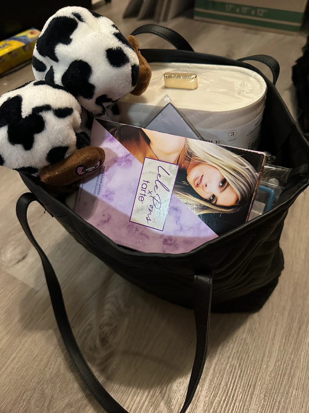 NEW Mystery Reseller Bundle – Hello Kitty + Beauty & Accessories