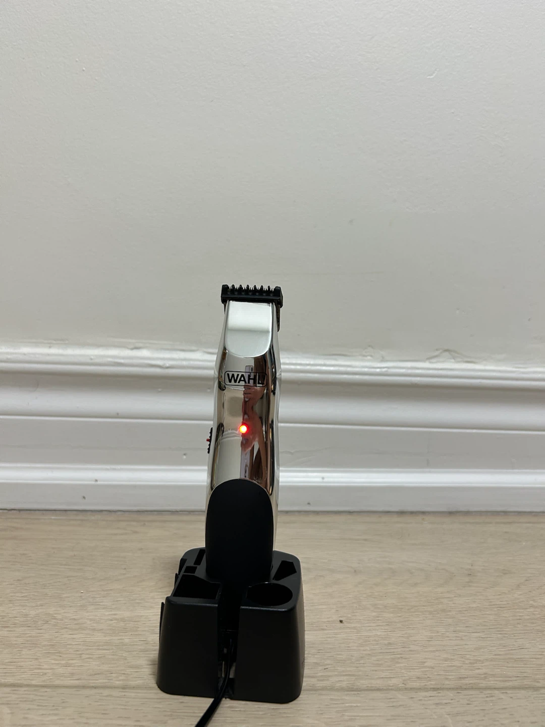 Wahl Cordless Hair Clipper - photo 3