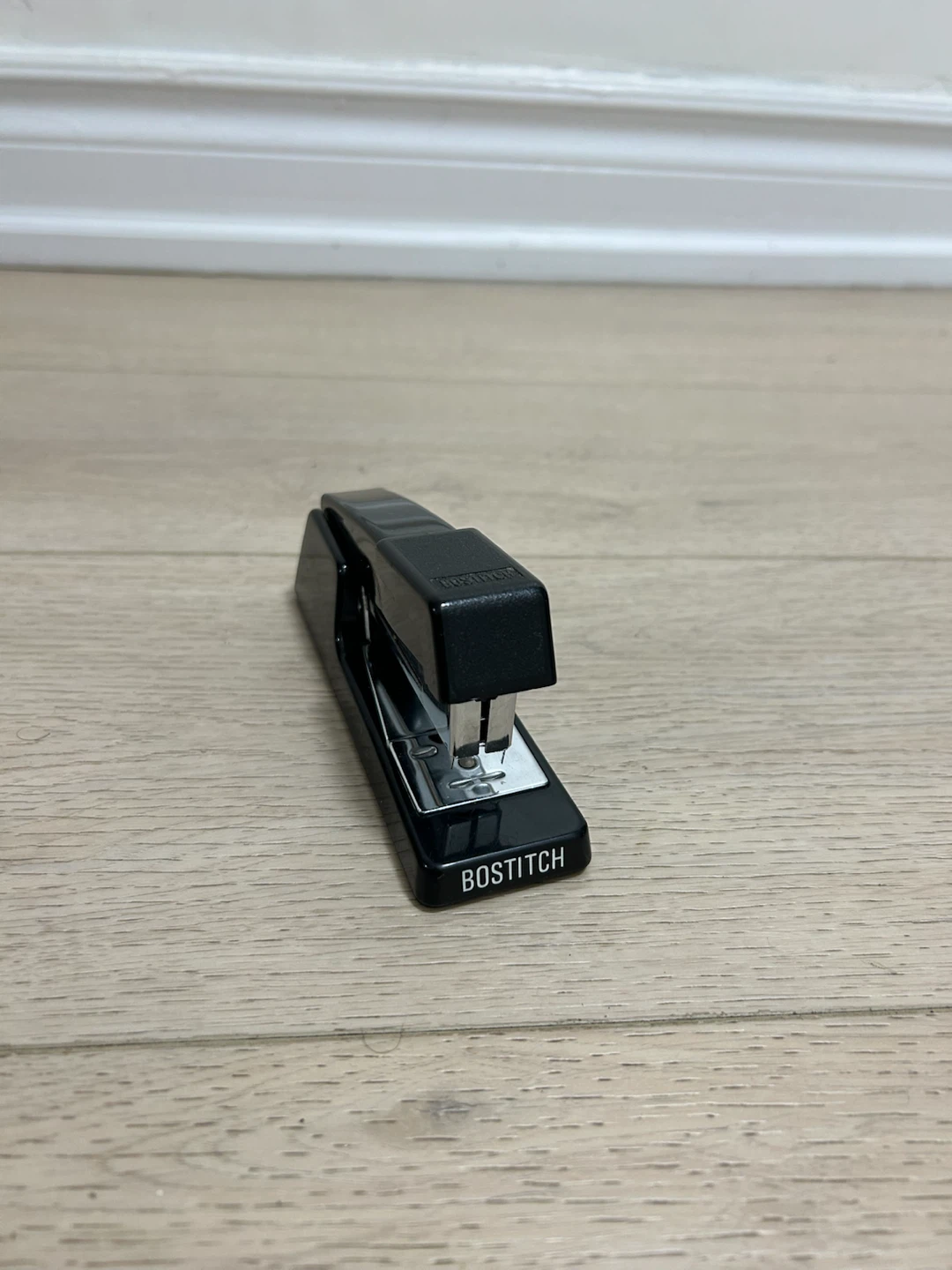 BOSTITCH B400 Stapler - photo 2