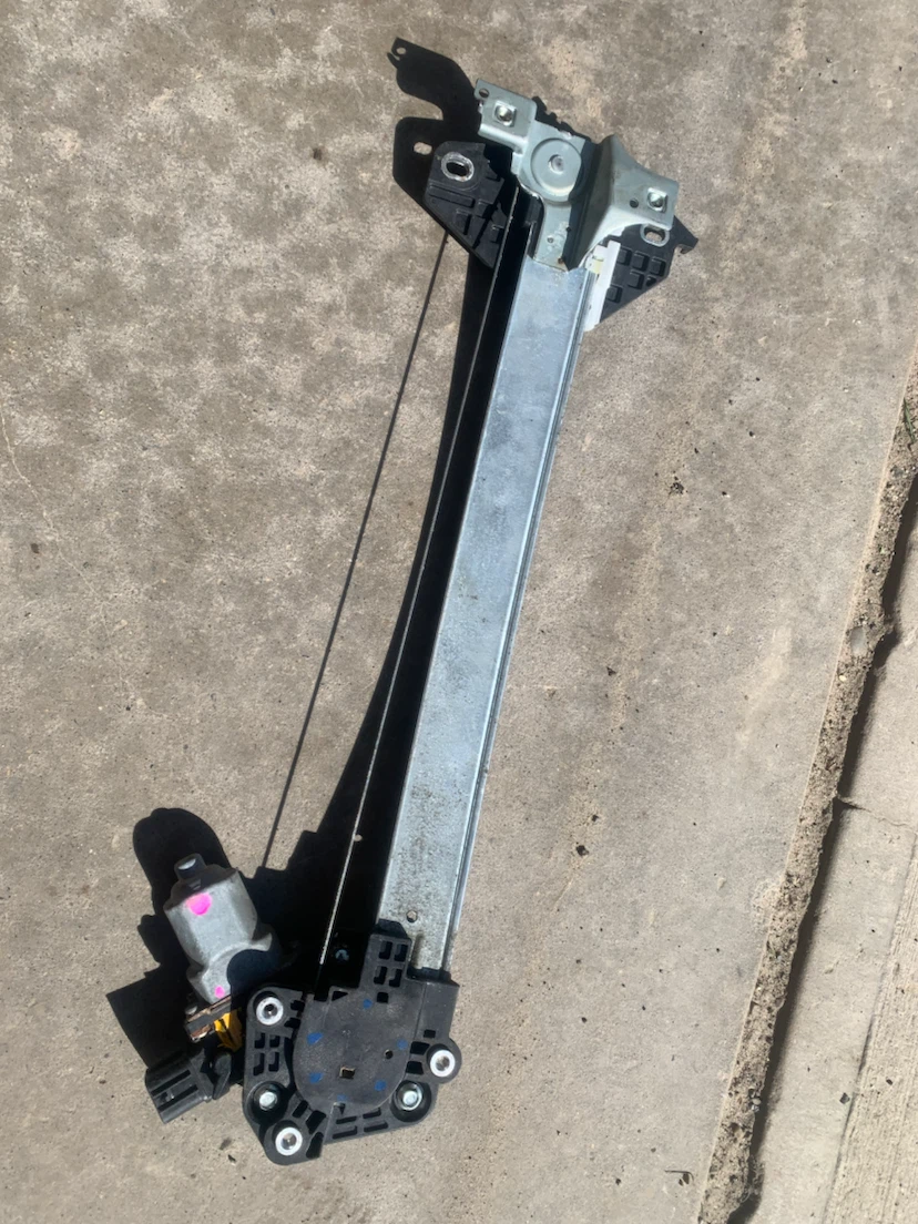 Power Window Regulator Assembly - photo 2