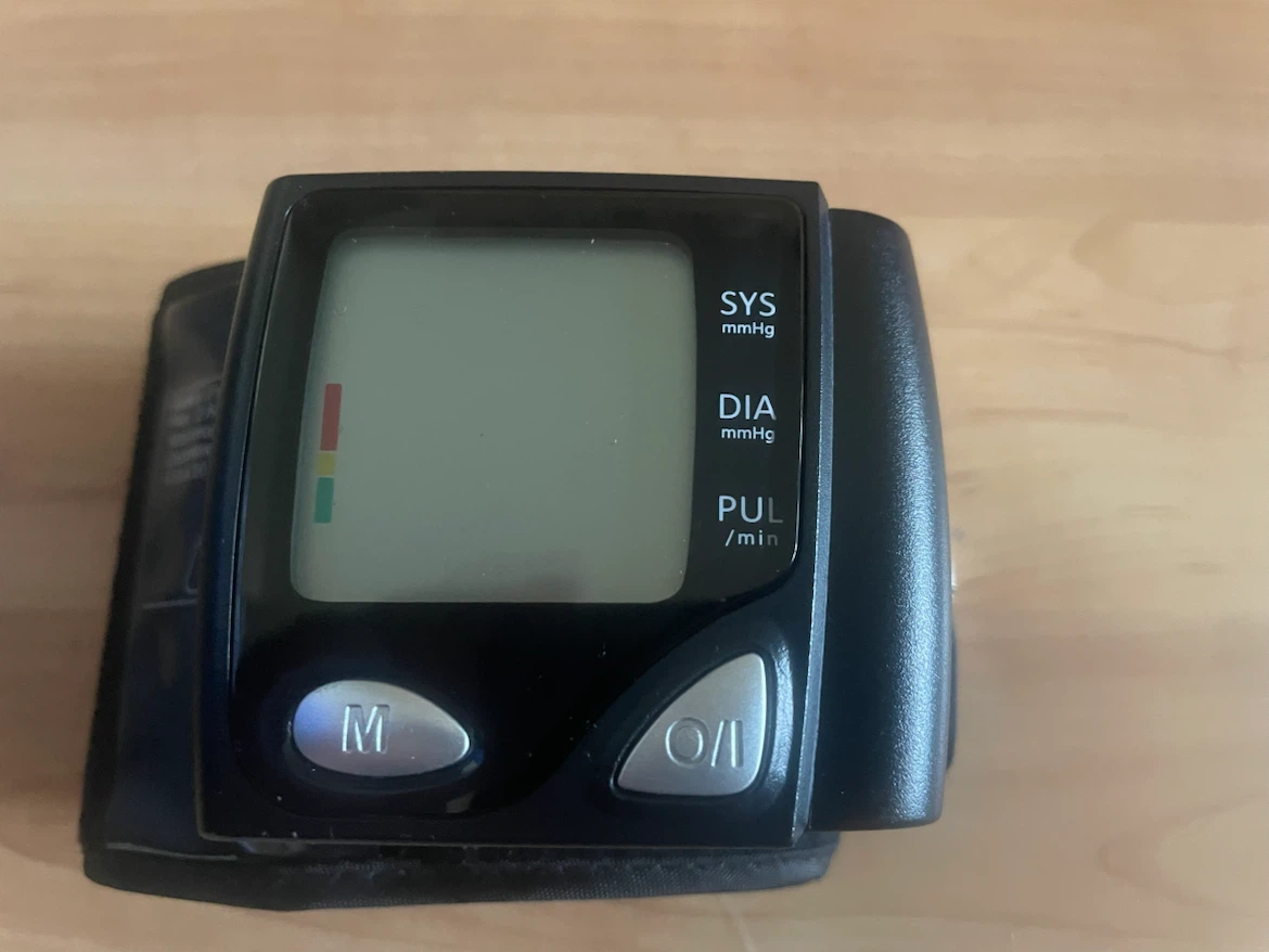 Rexall Automatic Wrist Blood Pressure Monitor - photo 3