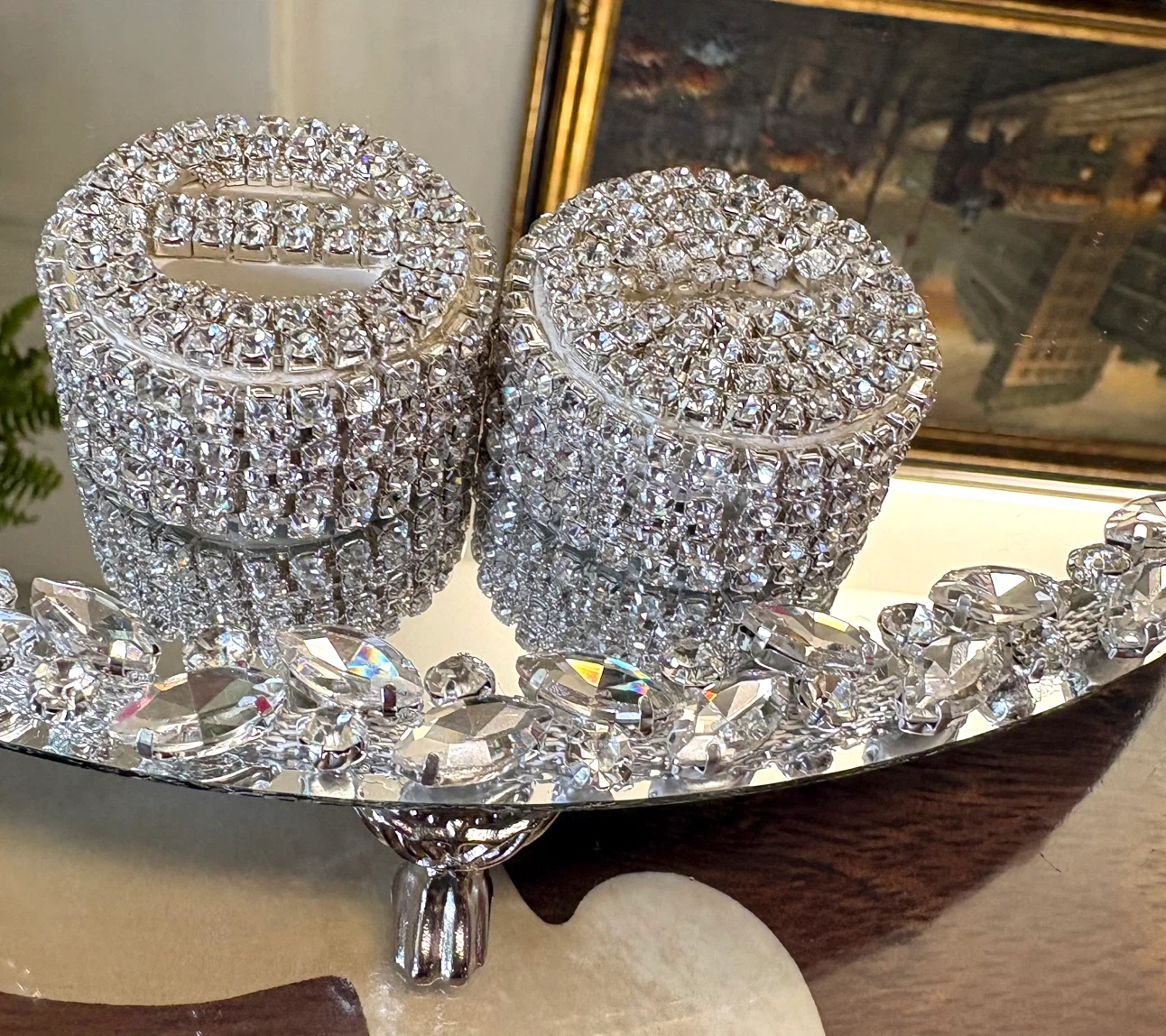Round mirror tray with silver glass crystal rhinestone trim - photo 3