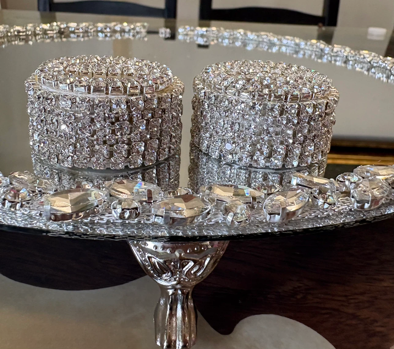 Round mirror tray with silver glass crystal rhinestone trim - photo 4