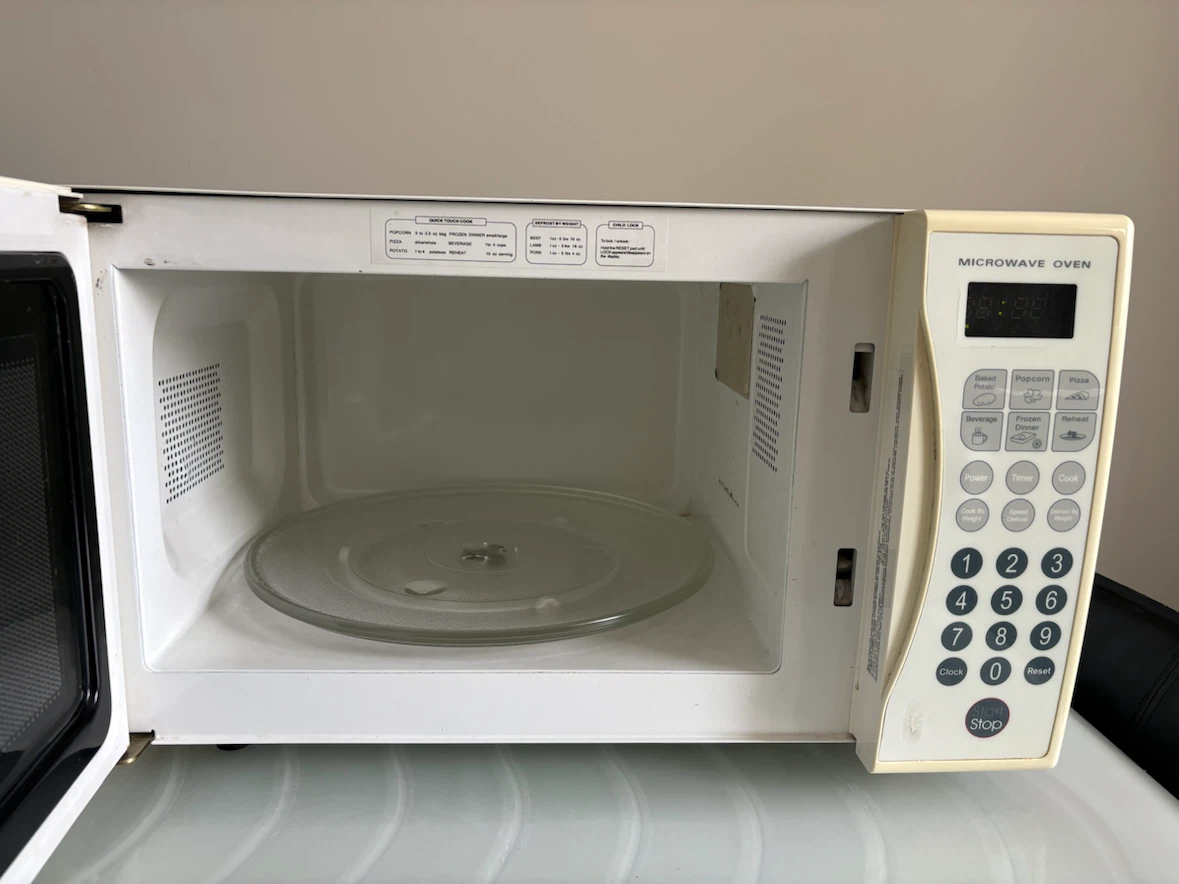 Sunbeam Microwave Oven - photo 2