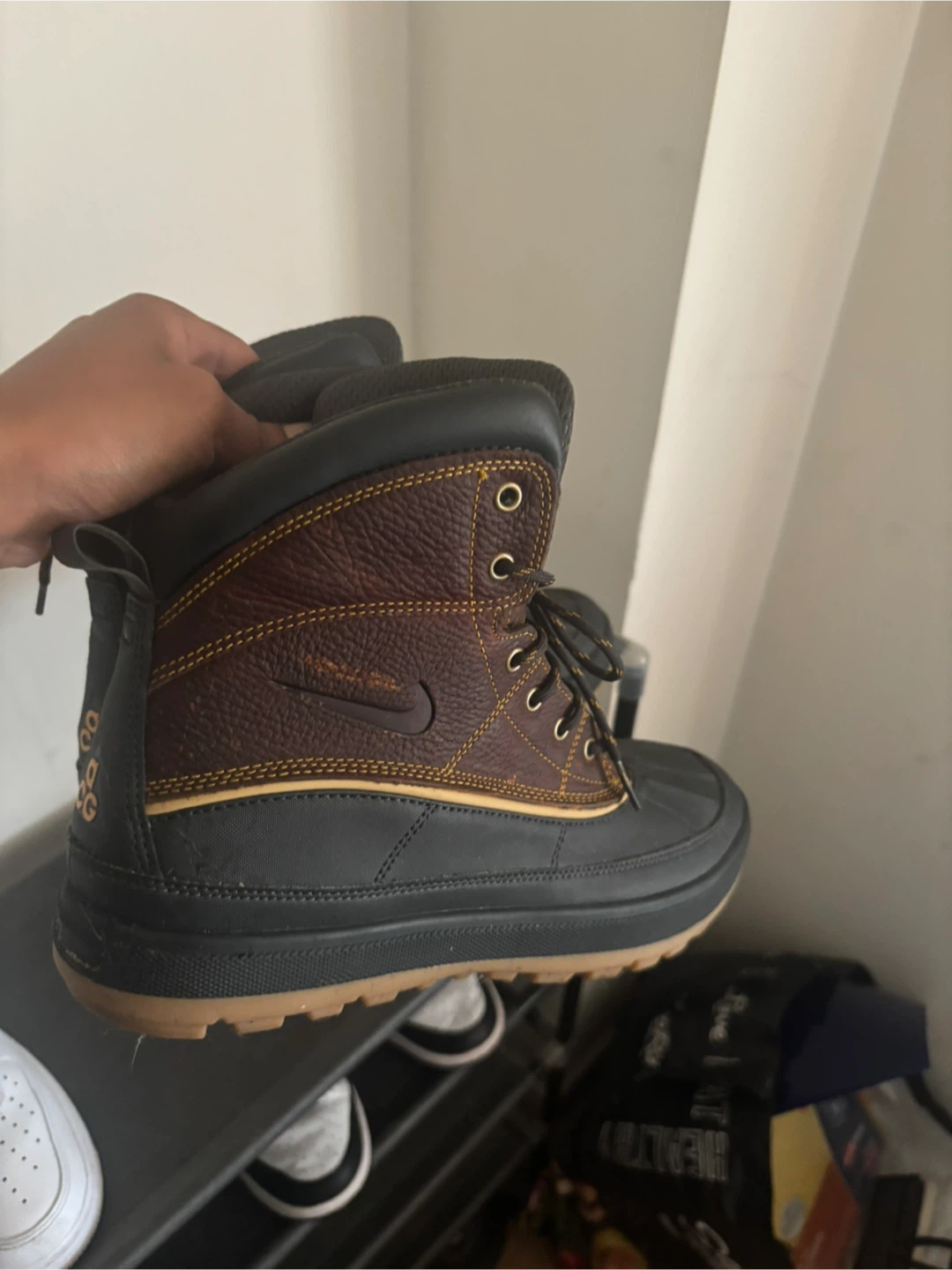 Nike ACG Brown & Black Winter Boots - photo 3