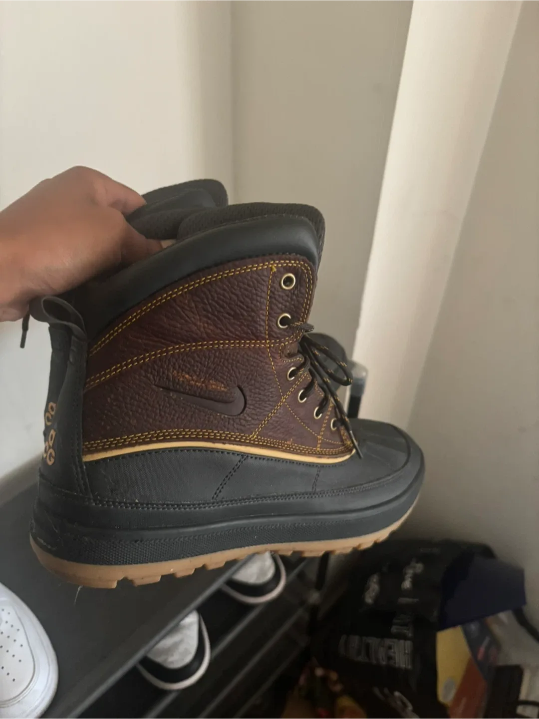 Nike ACG Brown & Black Winter Boots - photo 3