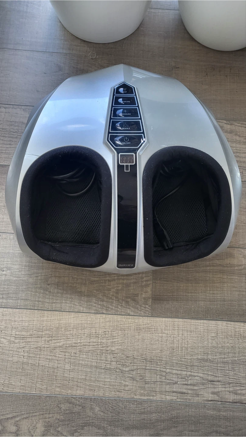 Shiatsu Foot Massager with Heat - photo 2