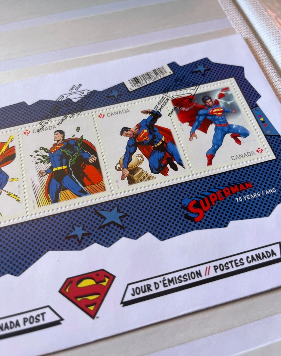 Superman (2013) Day of Issue Canadian Stamps - photo 3