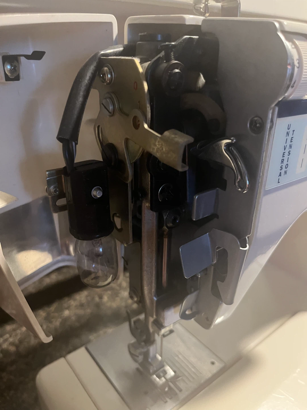 WHITE Brand Sewing Machine - photo 3