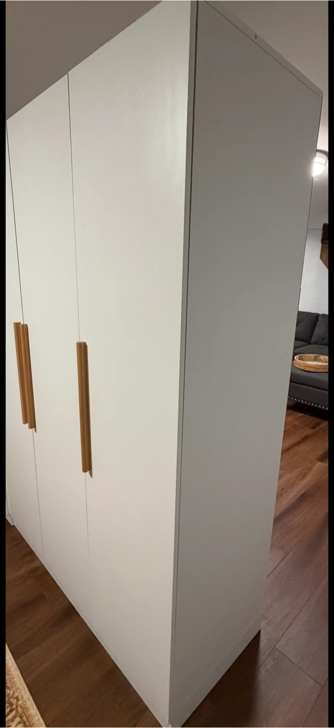 White 3-Door Wardrobe with Wooden Handles - photo 2