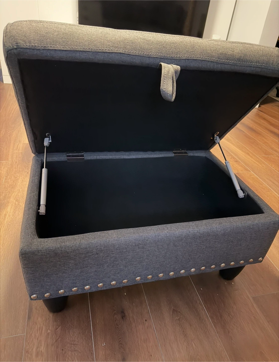 Tufted Storage Ottoman - photo 2