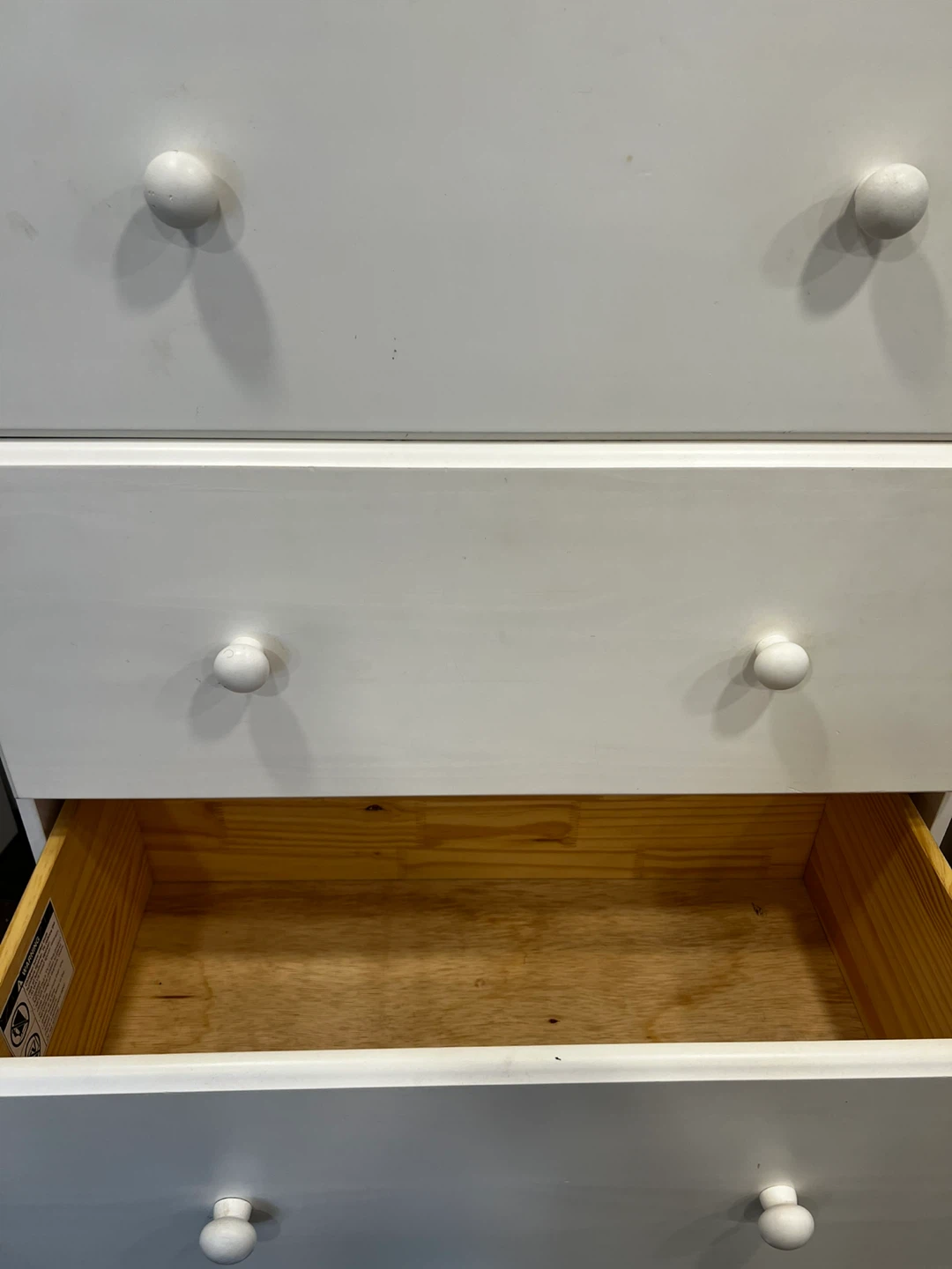 White 5-Drawer Chest with Lock - photo 4