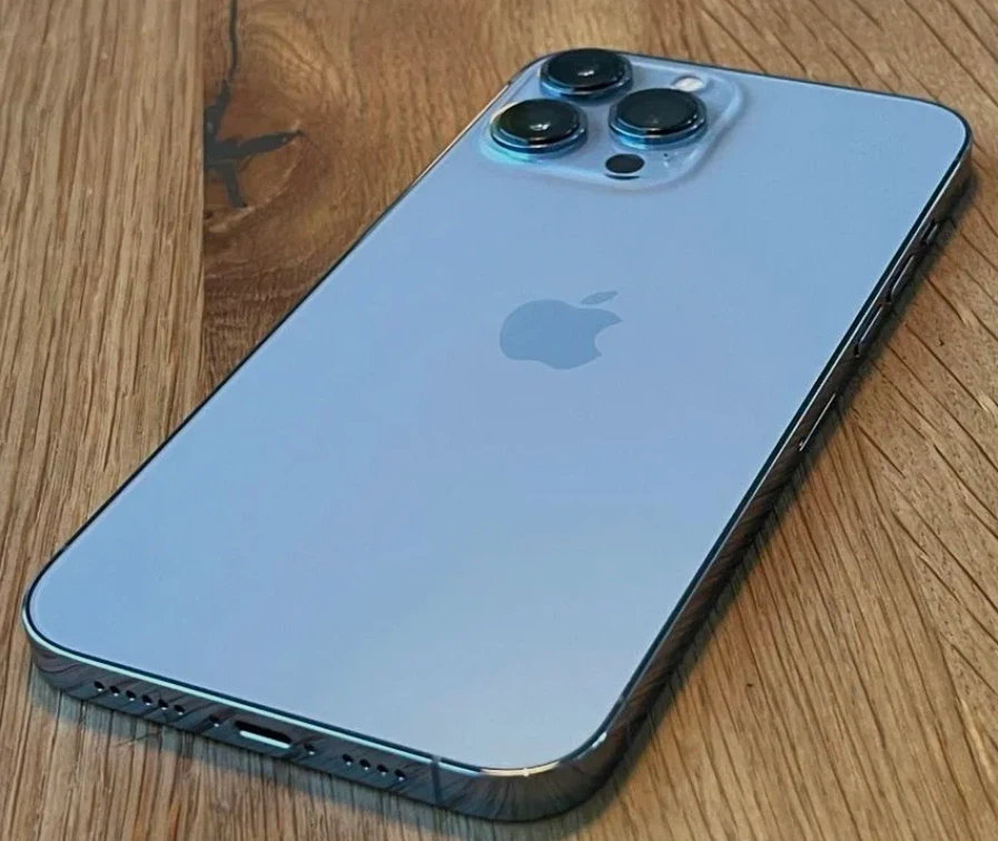 Apple iPhone 13 Pro (negotiable)
