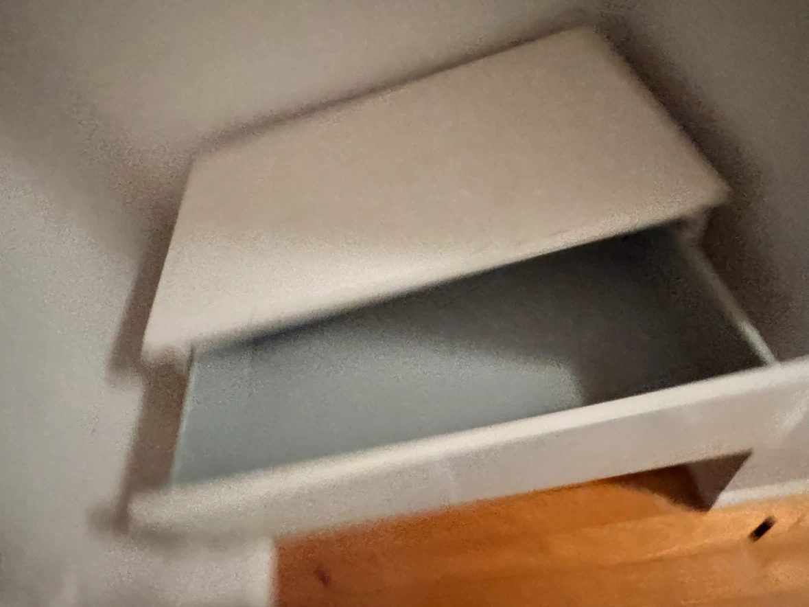 Malm 3-Drawer Dresser - photo 2