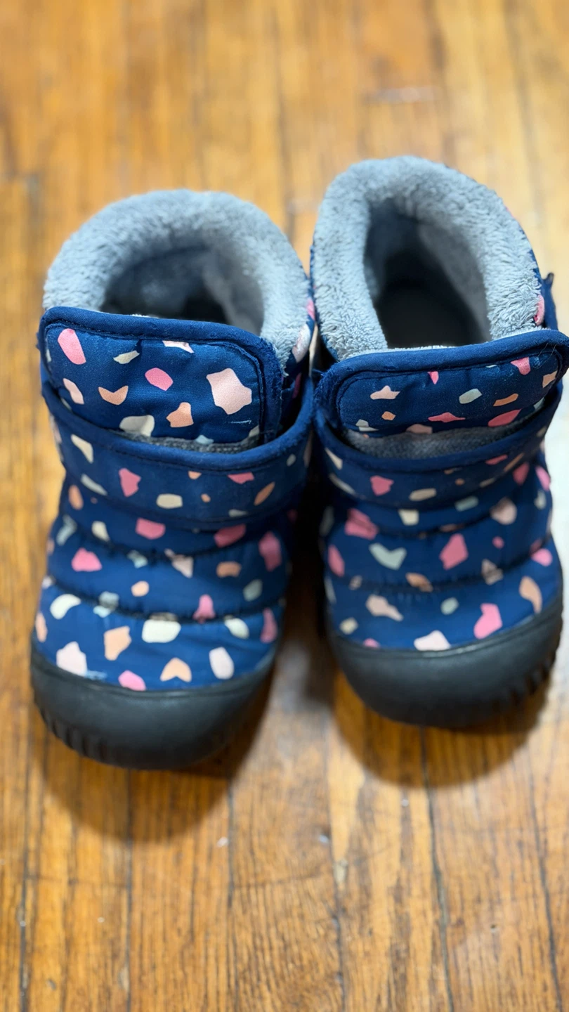 Kamik Snow Boots - Toddler Size 6 - photo 2