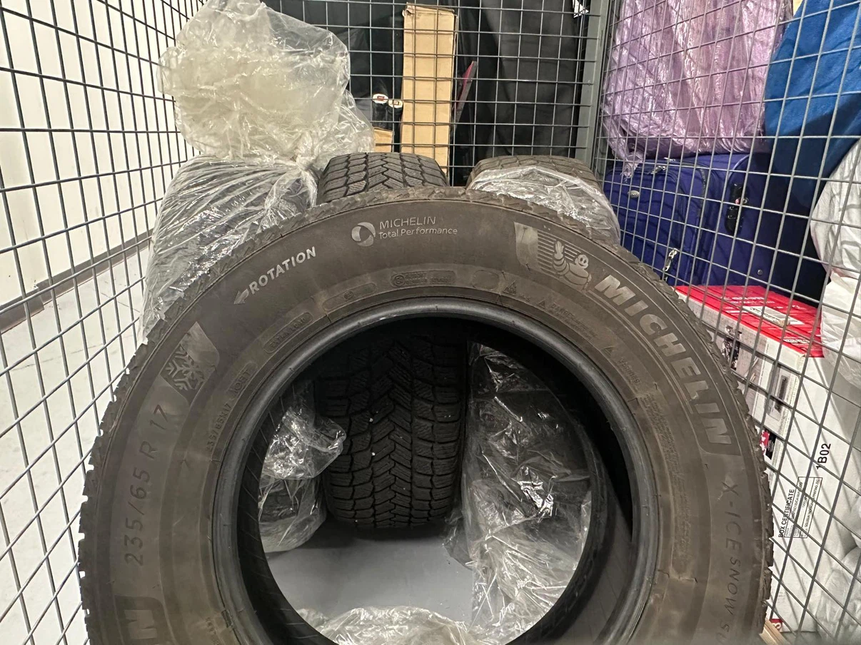 Michelin X-Ice Snow Tires (Set of 4) - 235/65 R 17 - photo 4