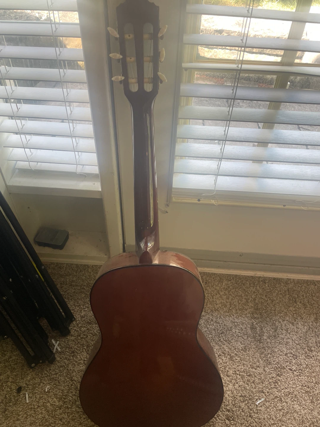 Acoustic Guitar - photo 2