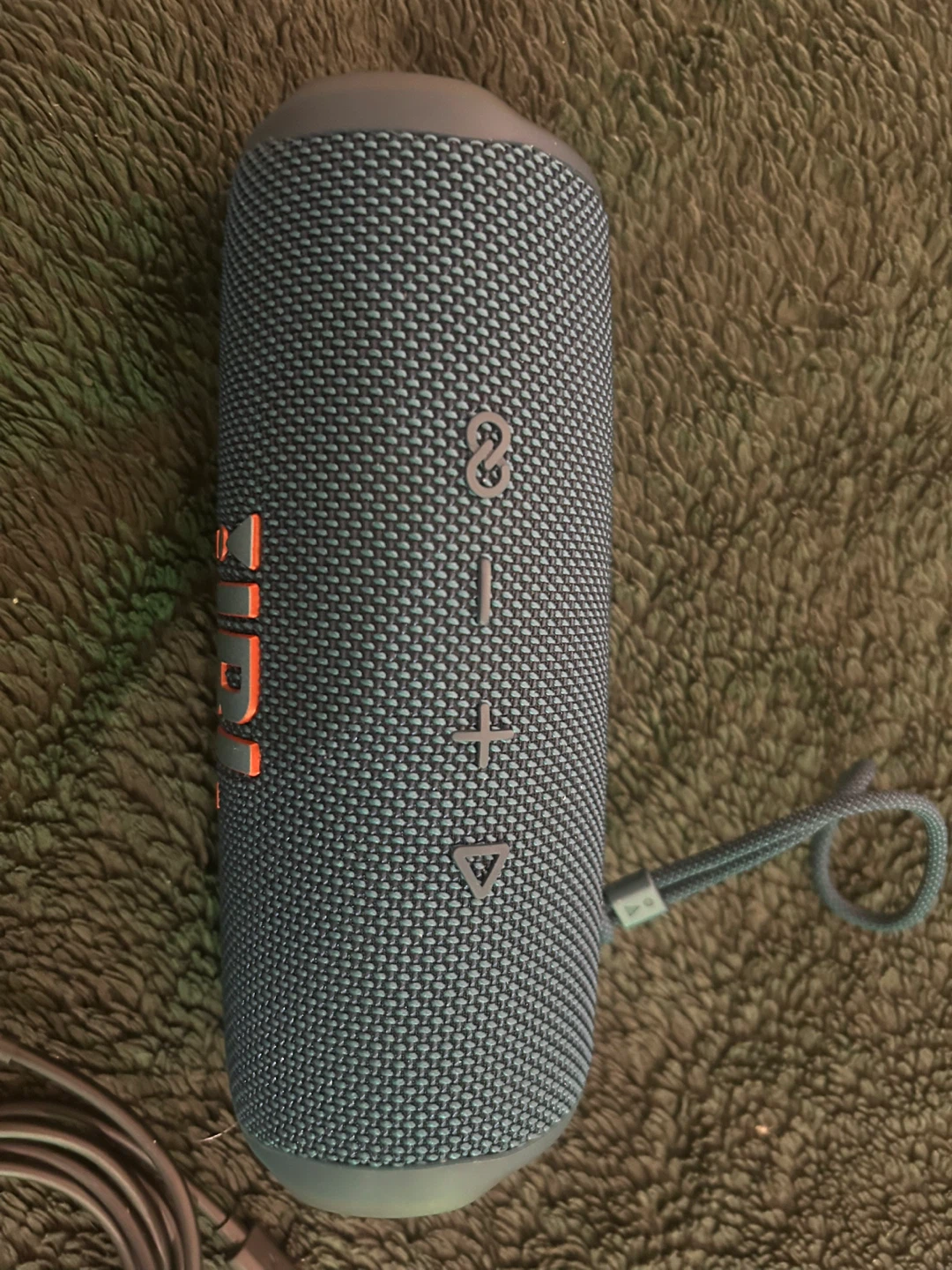 JBL Flip 6 Portable Bluetooth Speaker - photo 3