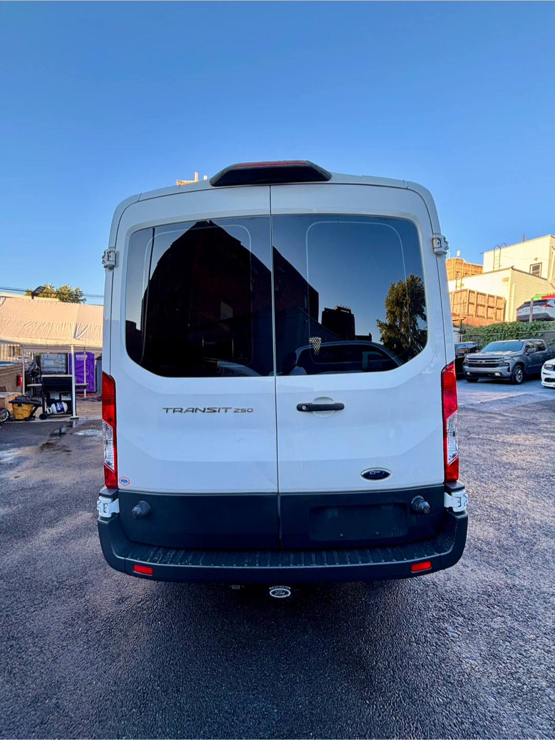 White Ford Transit 250 Cargo Van 2018 - photo 4
