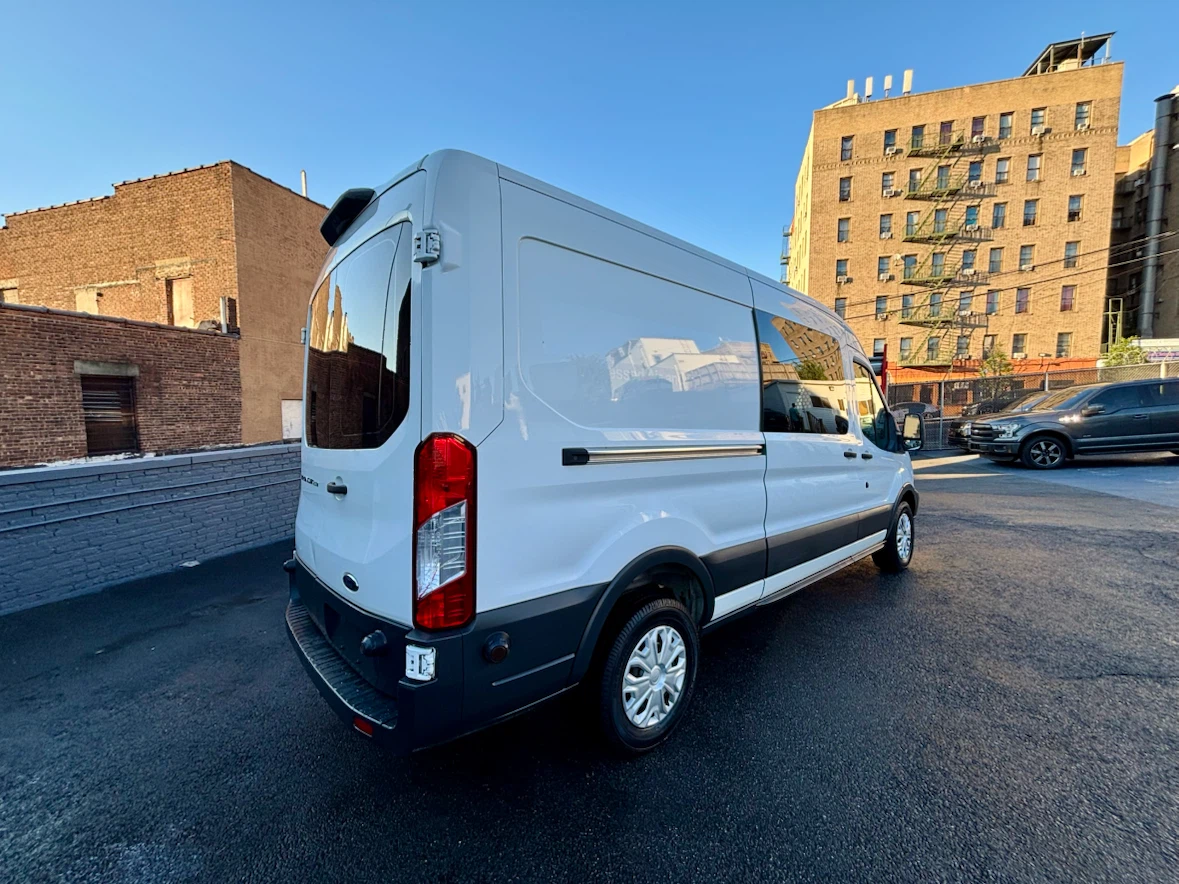 White Ford Transit 250 Cargo Van 2018 - photo 5