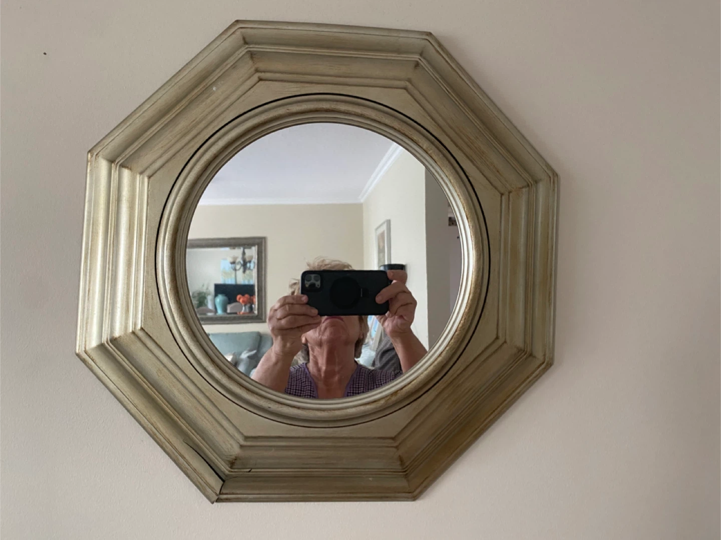 Ottoman, paintings, mirrors $20.ea - photo 4