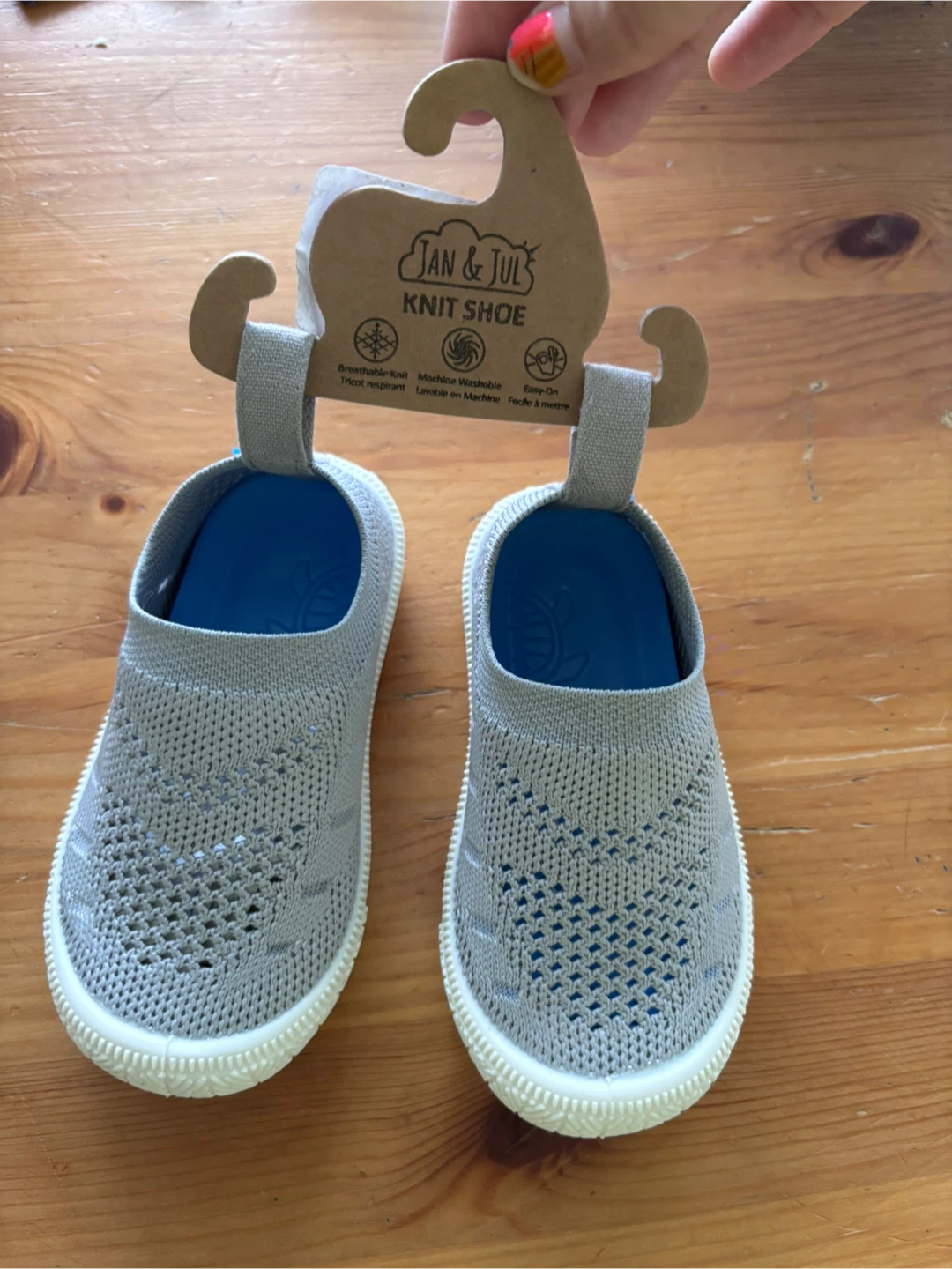 Jan & Jul Grey Breeze Knit Shoes Size 5 - photo 2