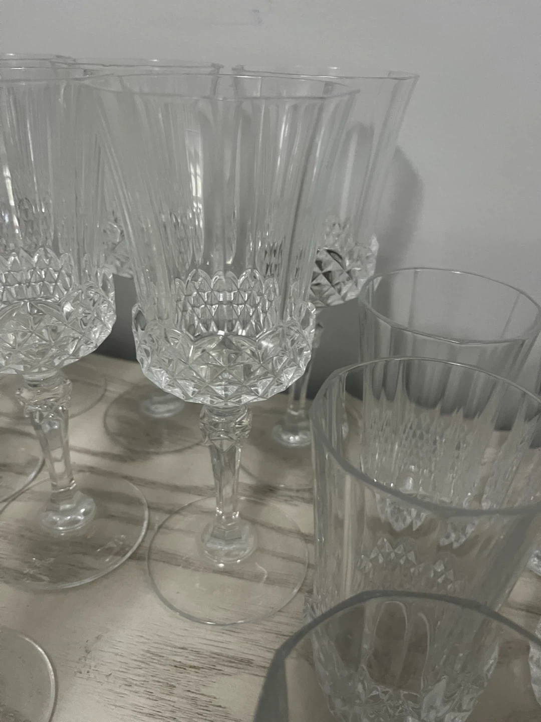 Cristal d’Arques Crystal Glassware; 57 Piece Set - photo 4