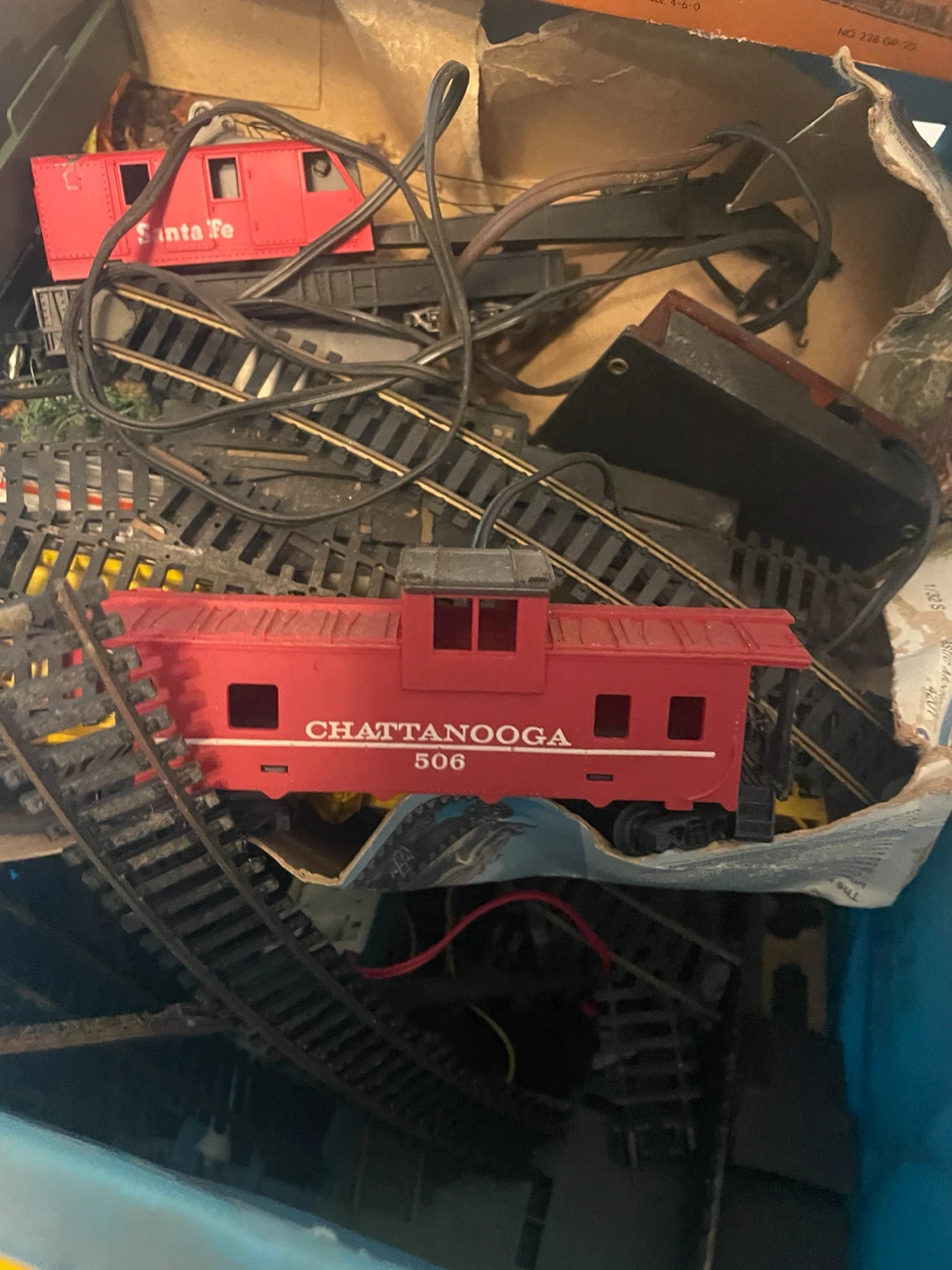 Tyco HO Train Set with Chattanooga Caboose and Locomotives - photo 2