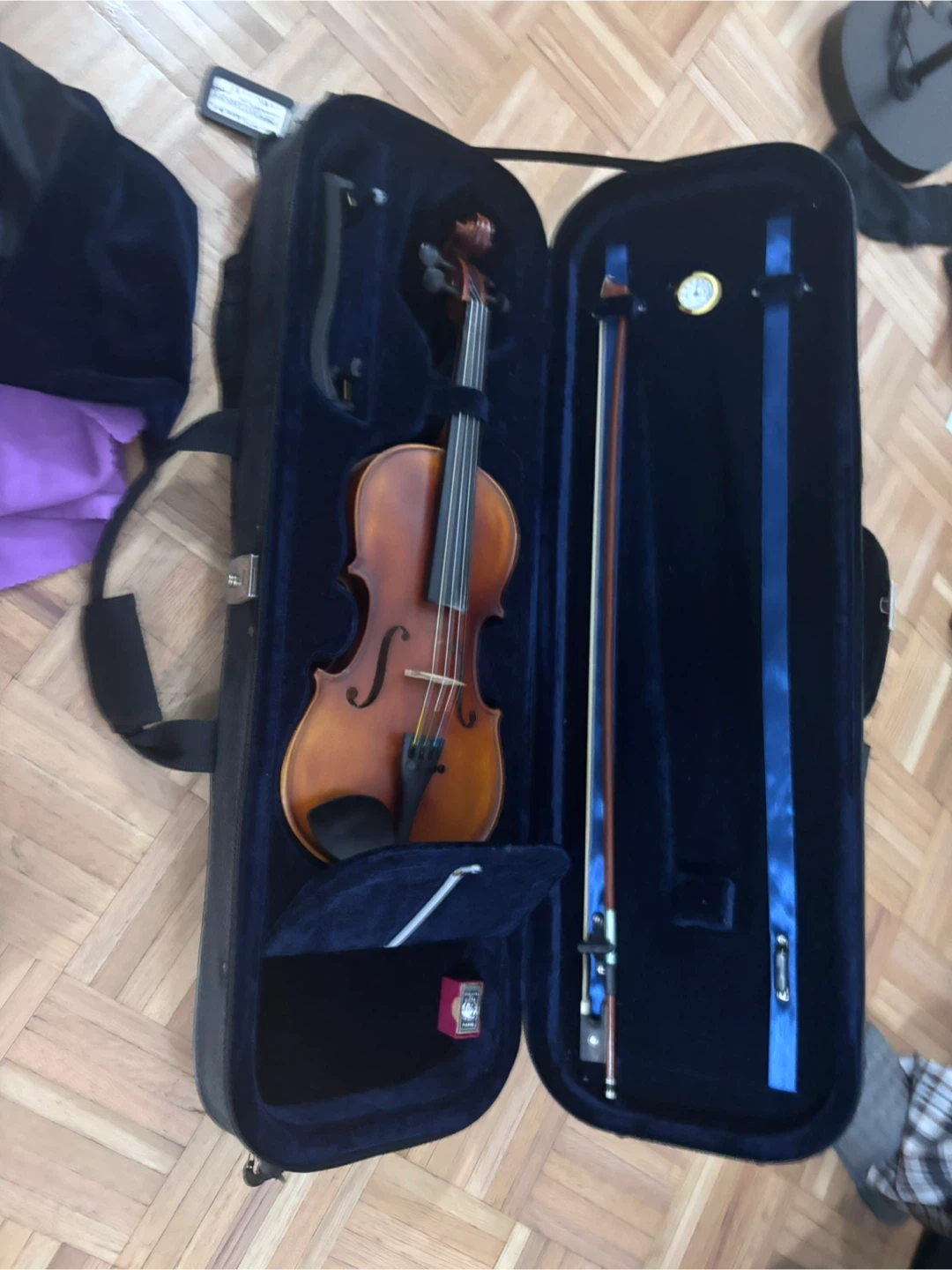 Used student violin set