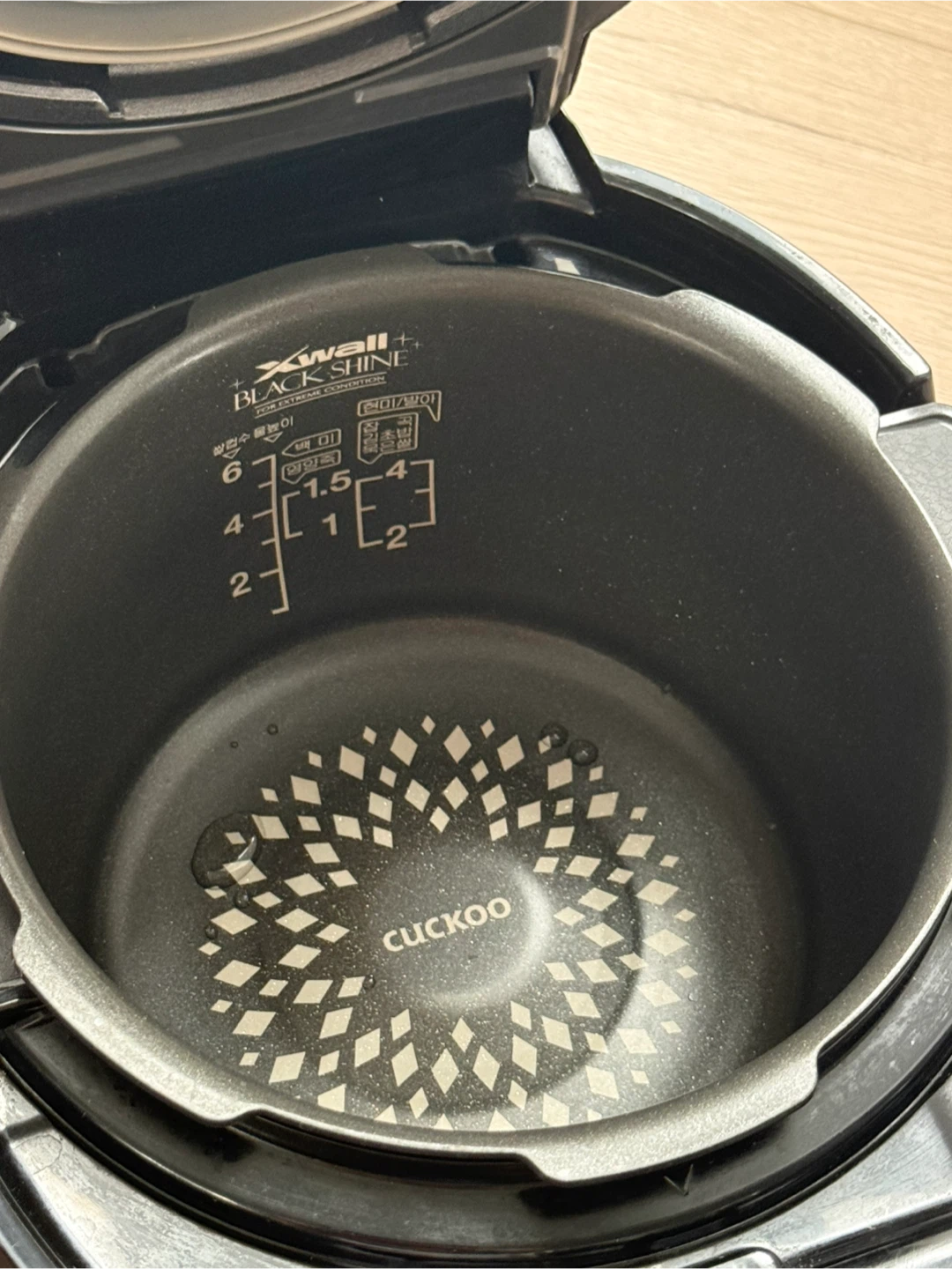 CUCKOO CRP-HZ06 Fuzzy Series 1.08L Rice Cooker - photo 3