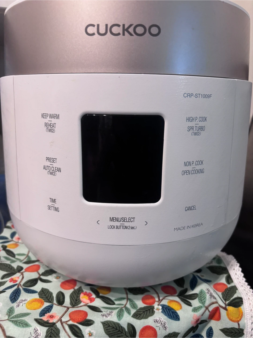 Cuckoo CRP-ST1009F Electric Pressure Rice Cooker - photo 2