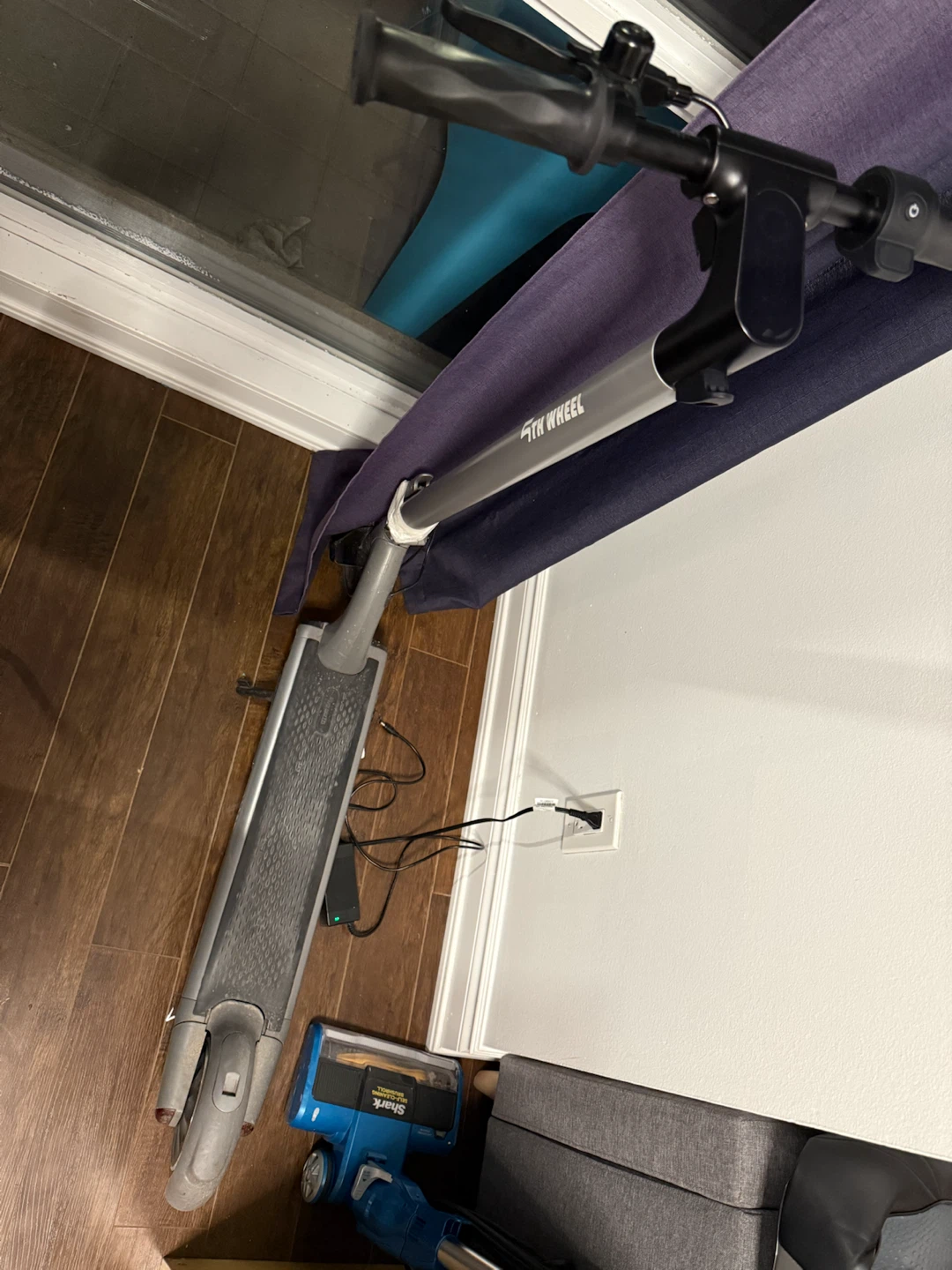 Electric Scooter (5th wheel) - NEED GONE TODAY!