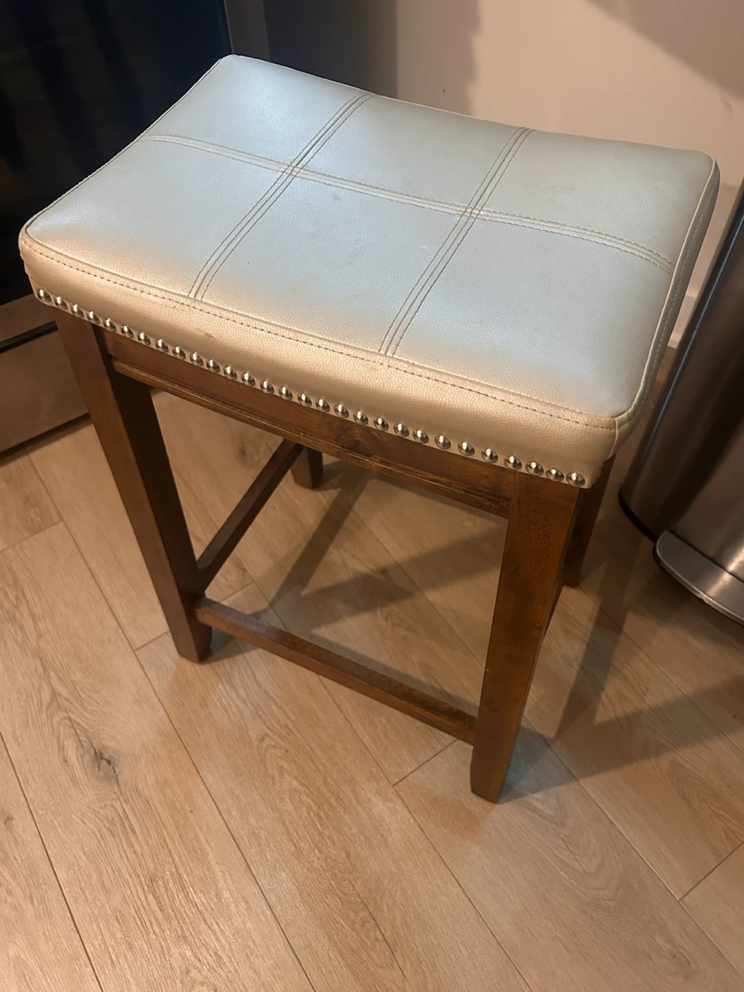 Tufted Counter Stool