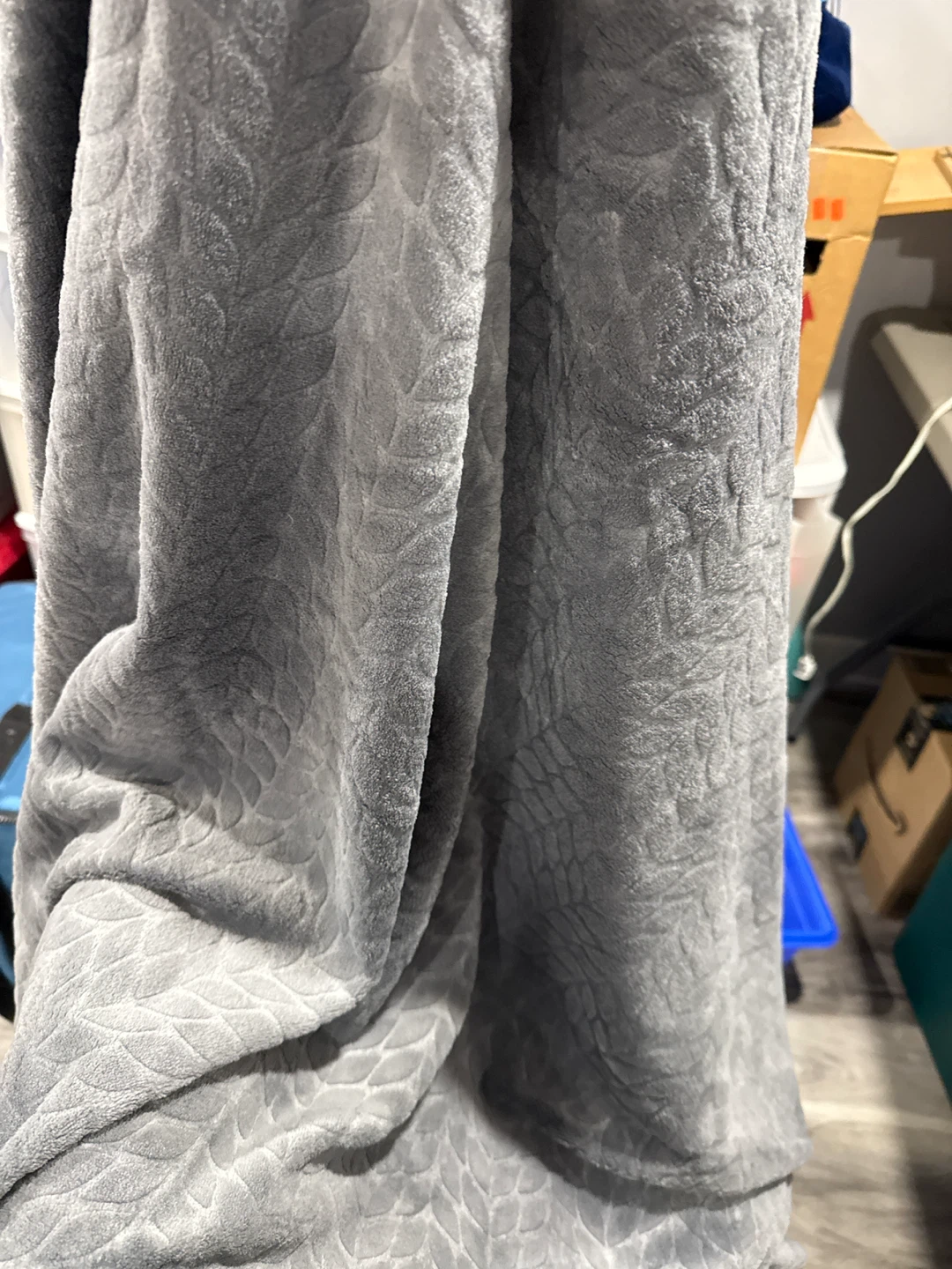 Grey Textured Fleece Throw Blanket - photo 2