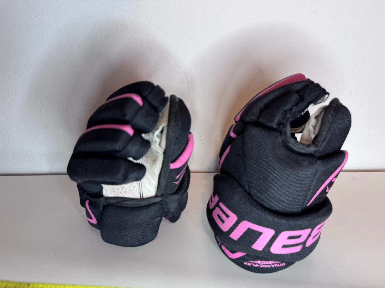 Youth Bauer Vapor X Edge 9" Hockey Gloves
