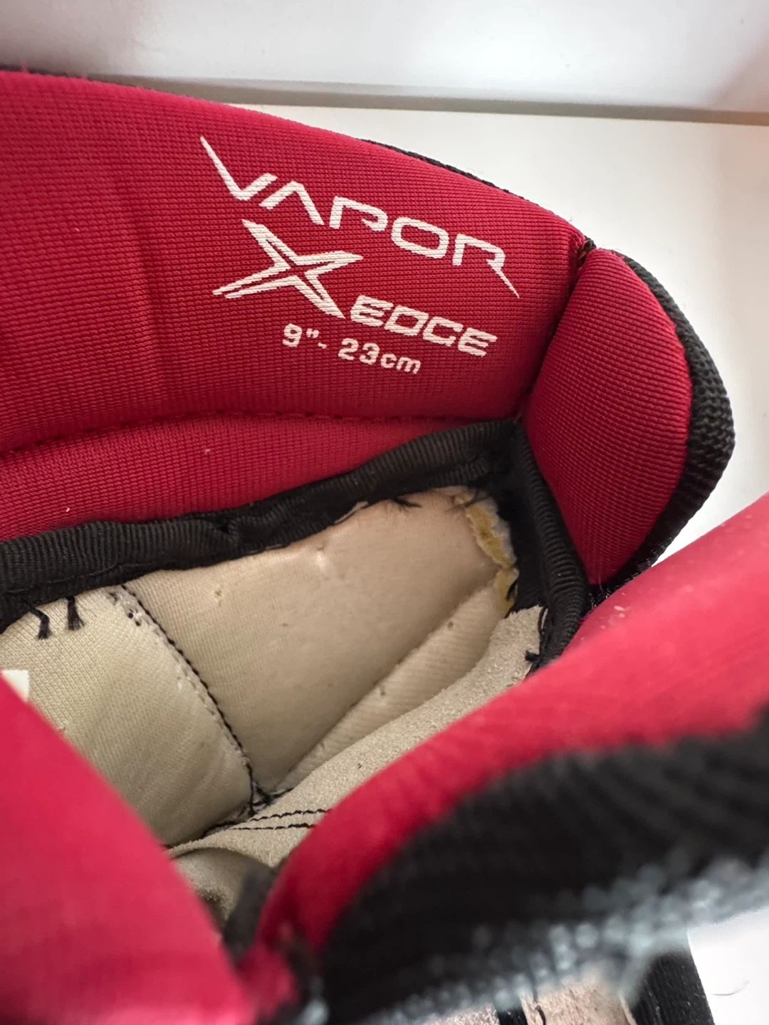 Youth Bauer Vapor X Edge 9" Hockey Gloves - photo 4