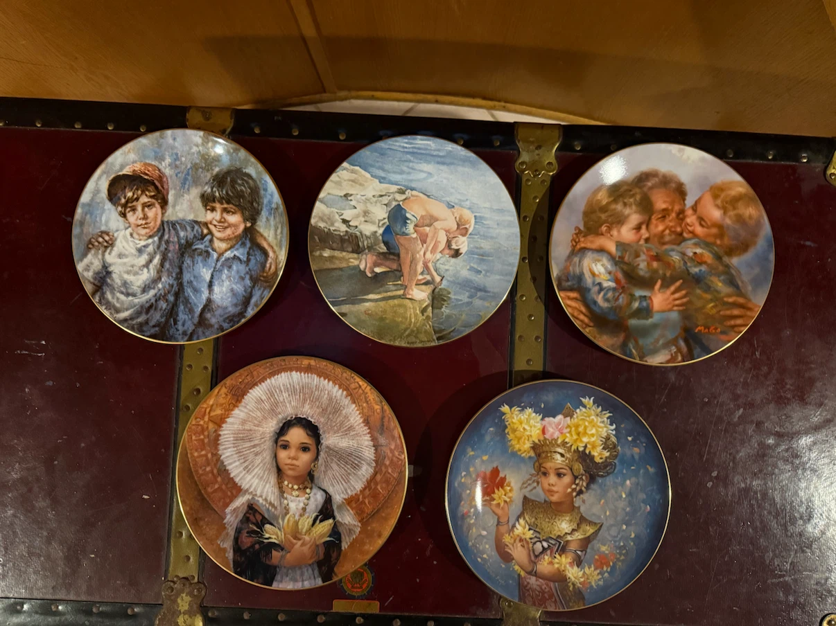 Royal Doulton Collector Plates - Set of 5
