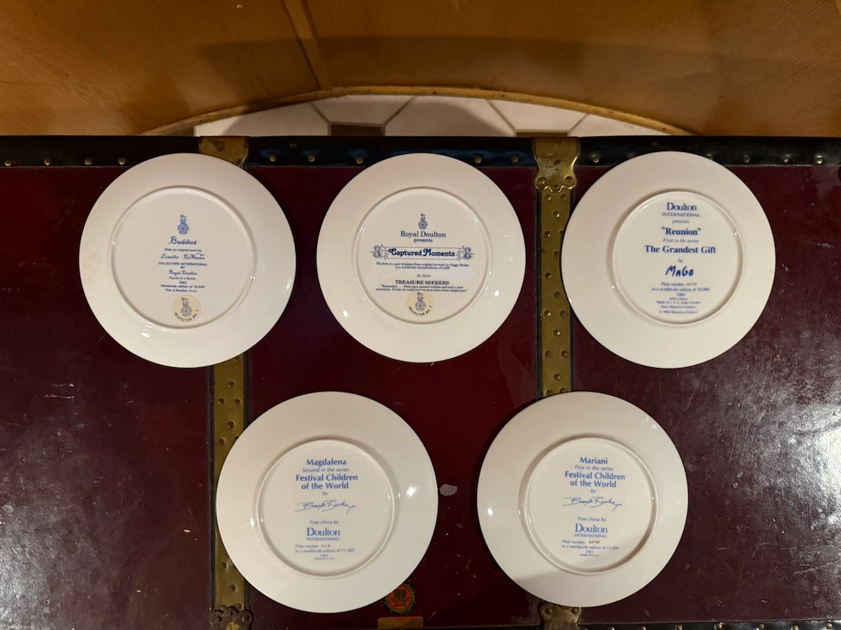 Royal Doulton Collector Plates - Set of 5 - photo 2