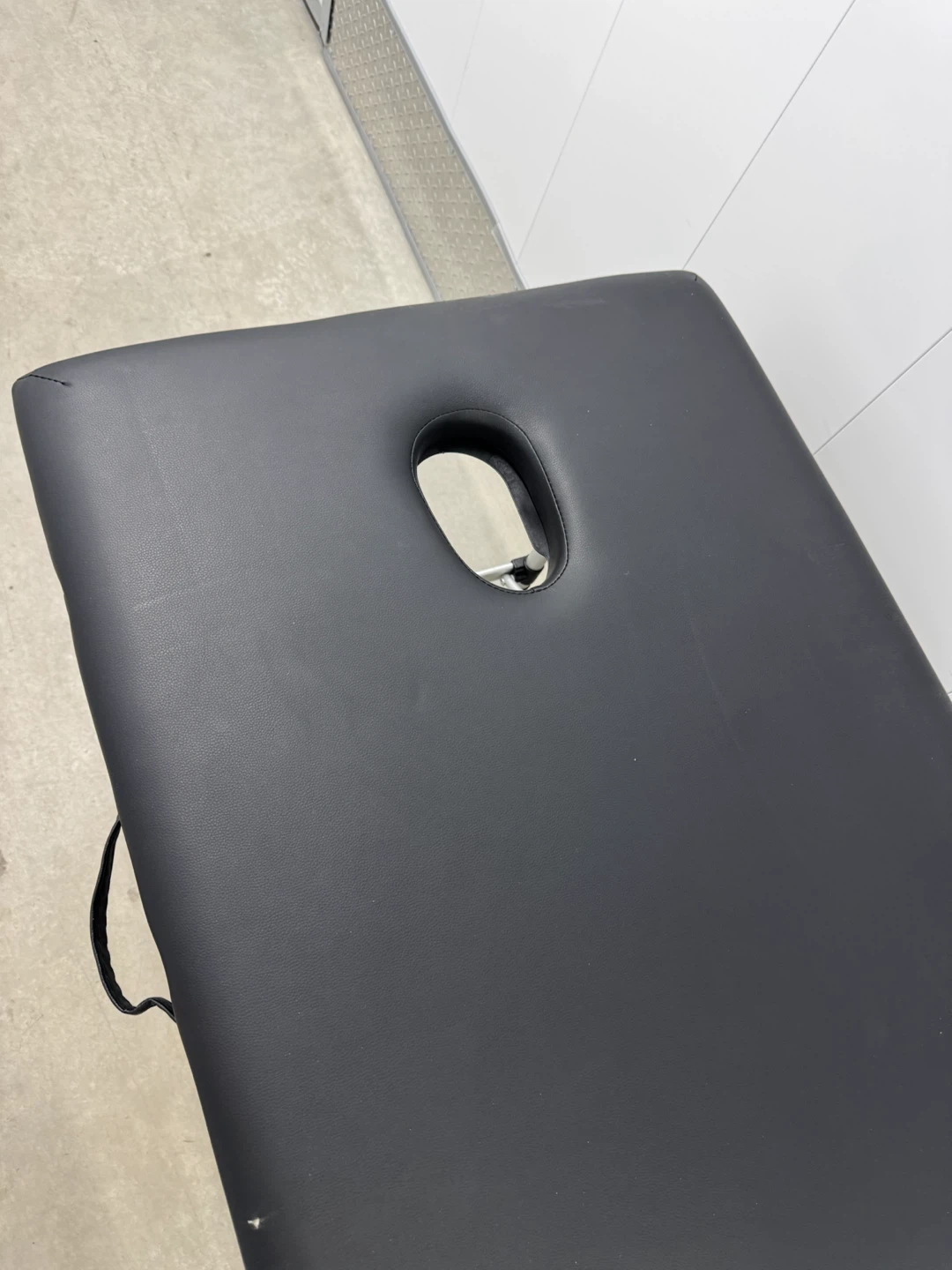 Black Portable Massage Table - photo 4