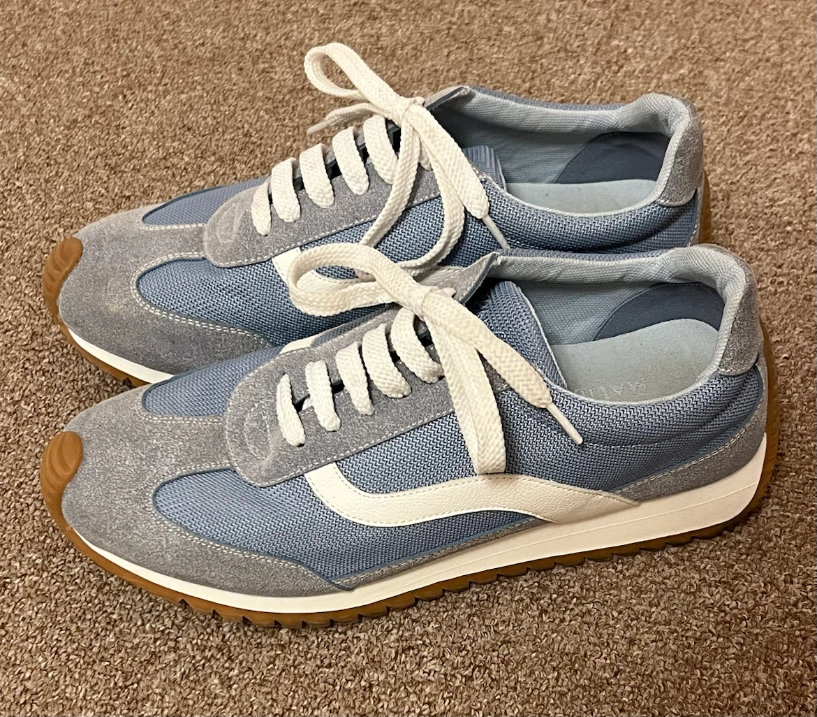 Women’s Sneakers